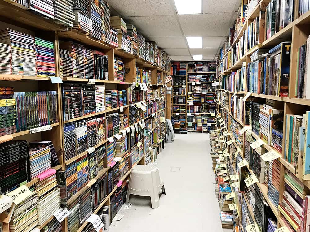 Chamblin Bookmine in Jacksonville, Florida - a great place to find used books and trade in your older books for money!