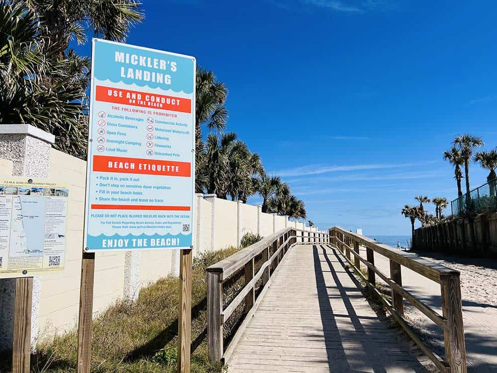 Mickler's Landing Beach - The best place to hunt for shark teeth in Jacksonville