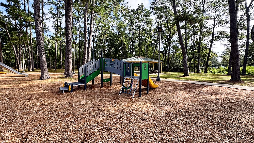 Drew Park and Shaded Playground in Jacksonville, FL